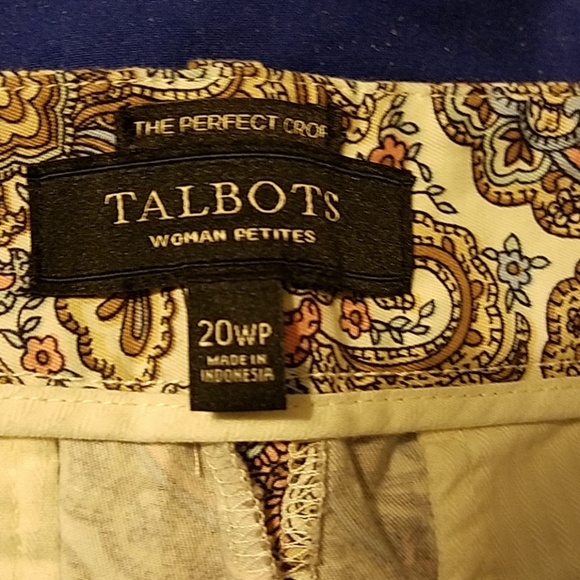 Cropped Pants - Picture 2 of 3